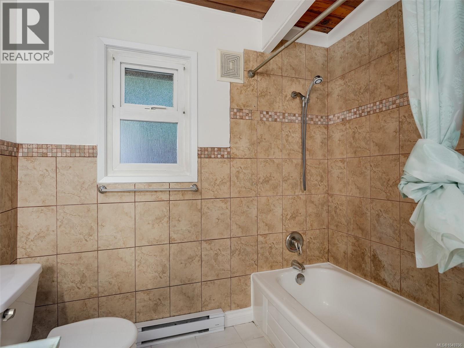 1648 Grant Rd, Duncan