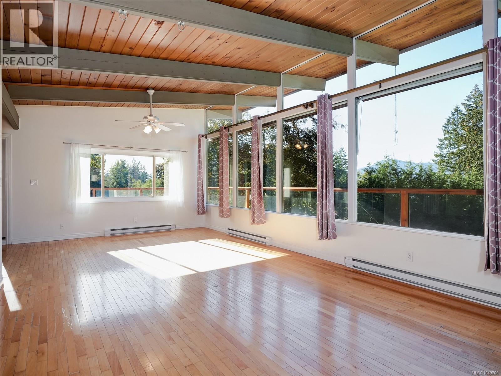 1648 Grant Rd, Duncan