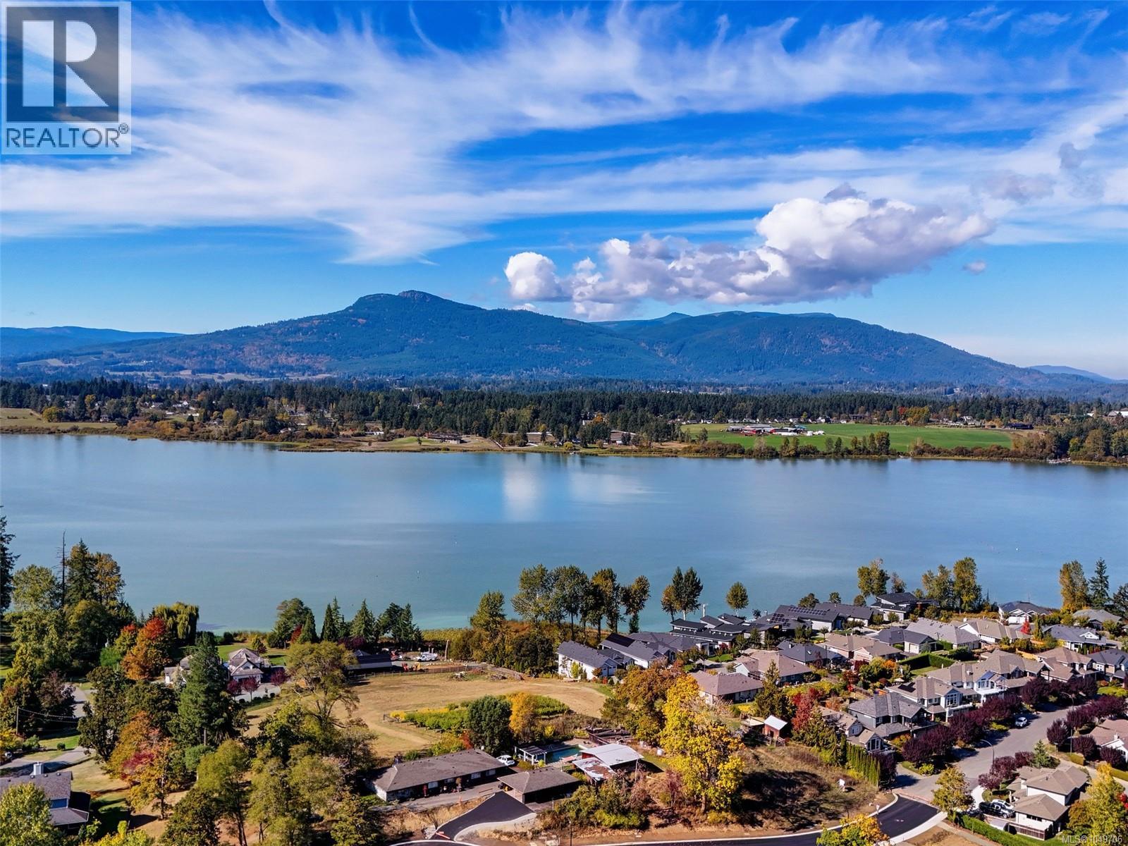 1648 Grant Rd, Duncan