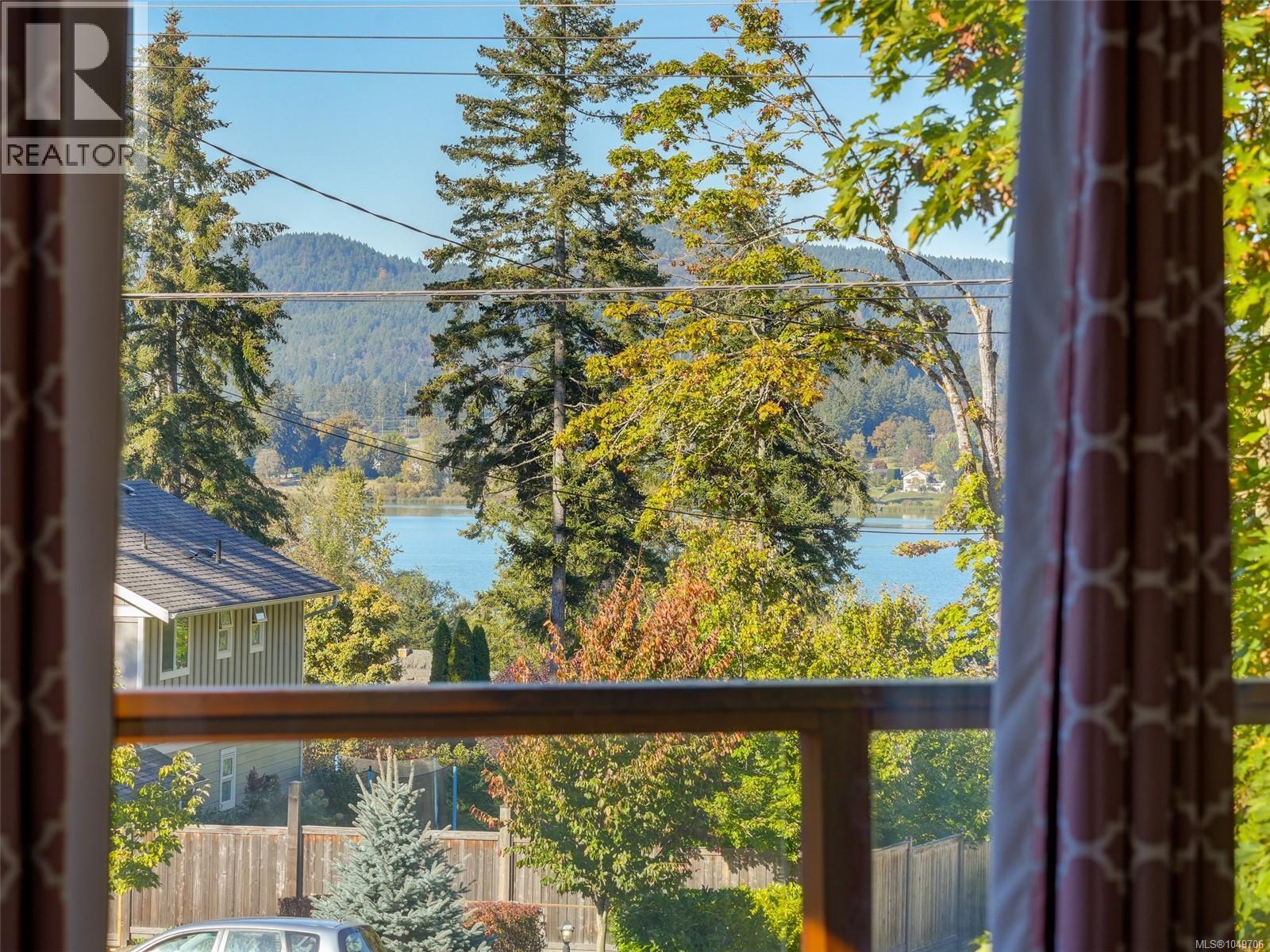 1648 Grant Rd - 5