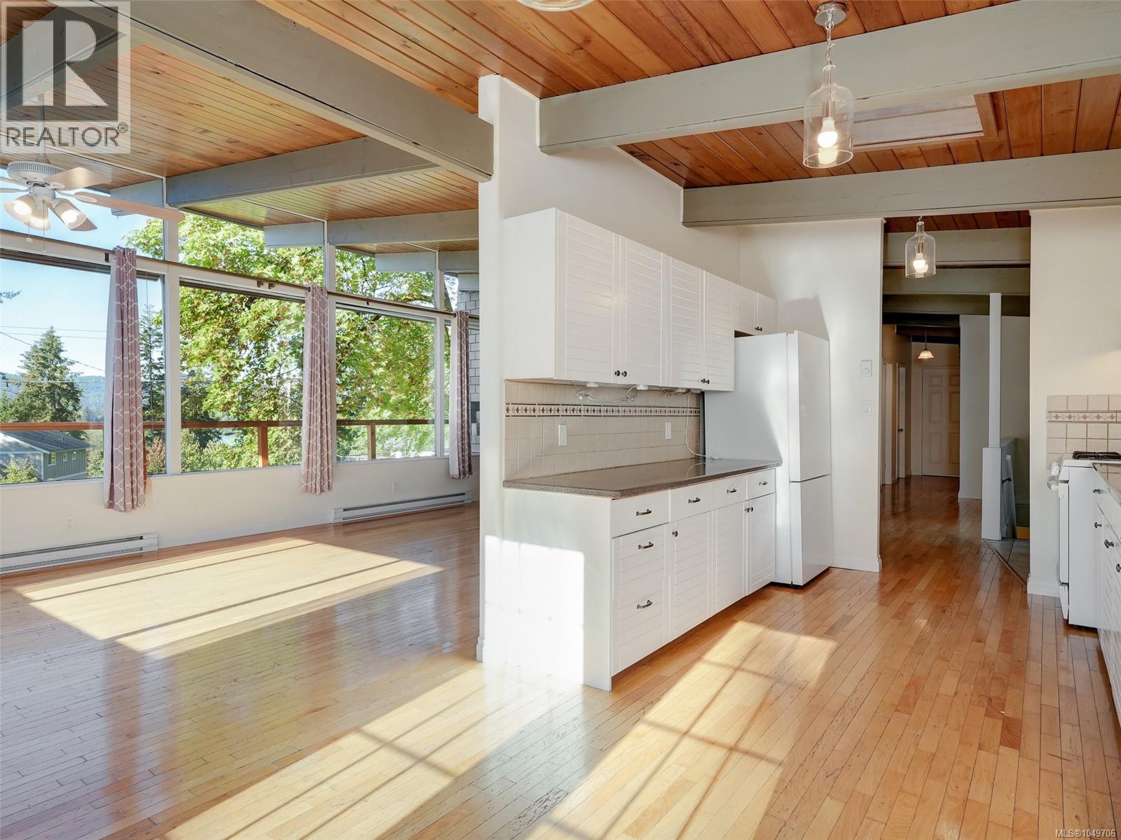 1648 Grant Rd, Duncan