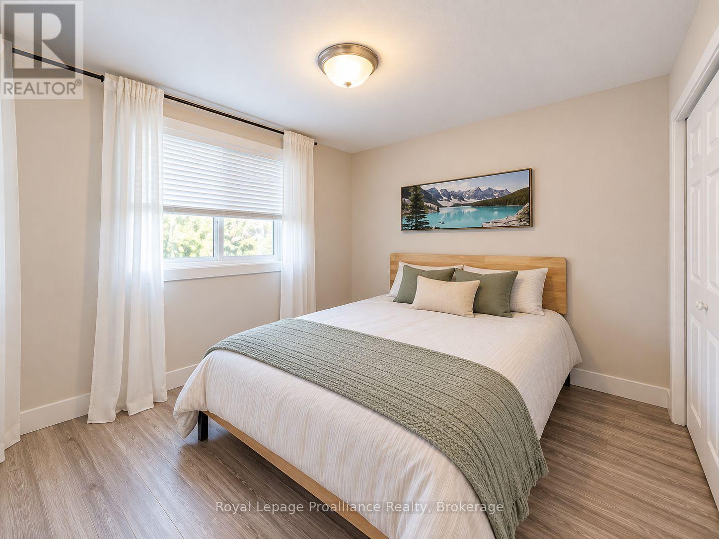 136 MACDONALD AVENUE - 5
