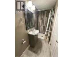 161 Sixth Avenue Unit# Basement, Kitchener, ON N2C1R2 Photo 7