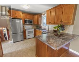 Bath (# pieces 1-6) - 11 Holland Drive, Stratford, PE C1B1S9 Photo 10