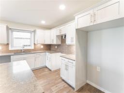 126 Woodridge Drive, Beausejour, MB R0E0C0 Photo 11
