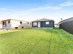 126 Woodridge Drive, Beausejour, MB R0E0C0 Photo 36