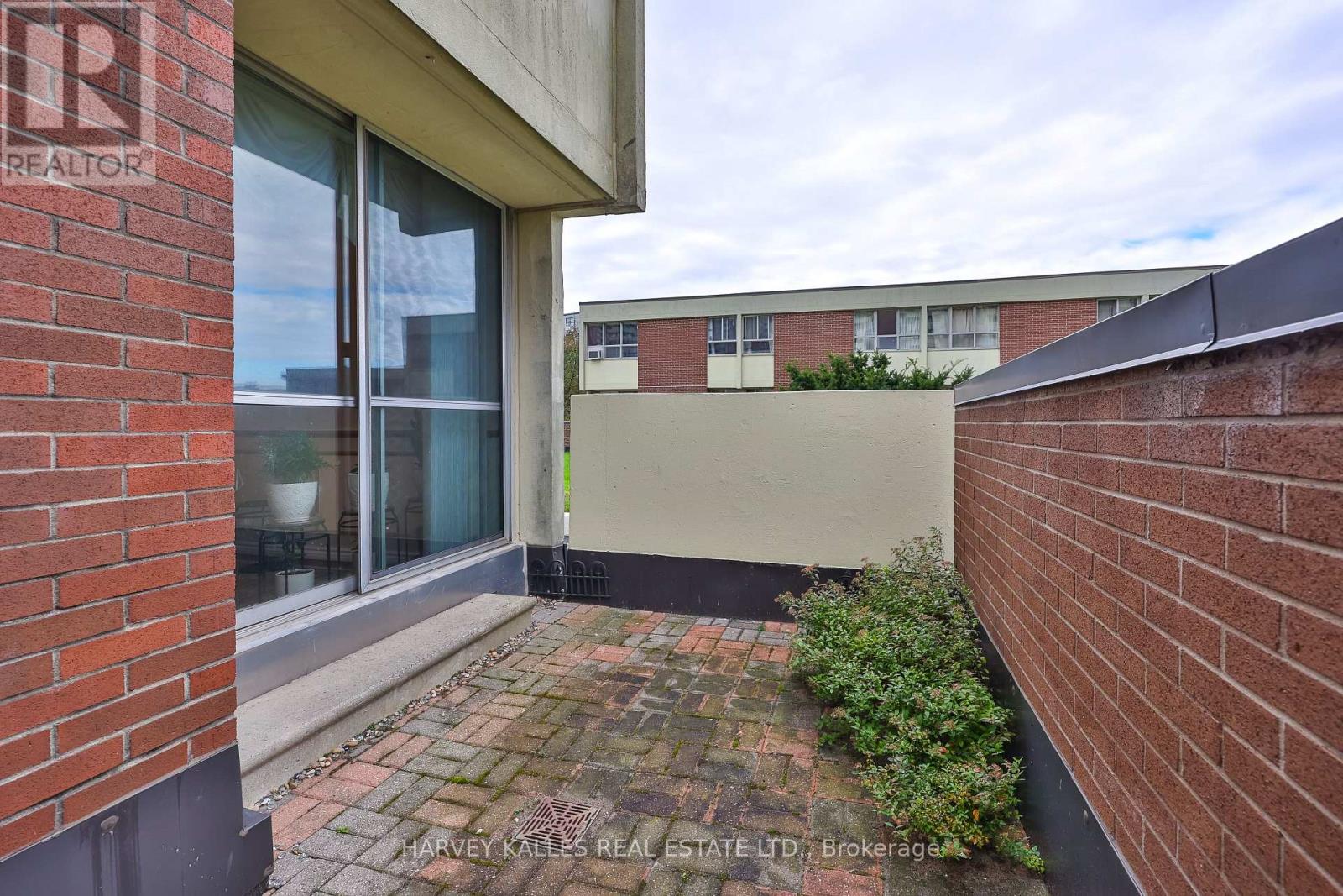 #301 10 CRESCENT TOWN ROAD - Image 20