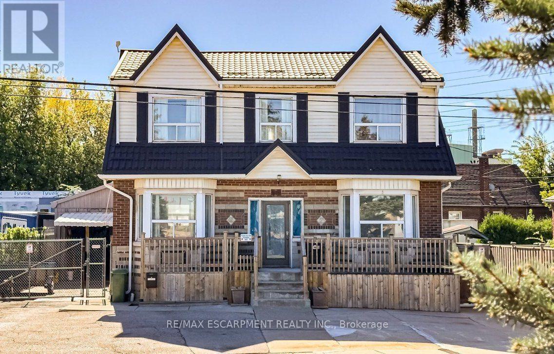 548 Beach Road, Hamilton, ON