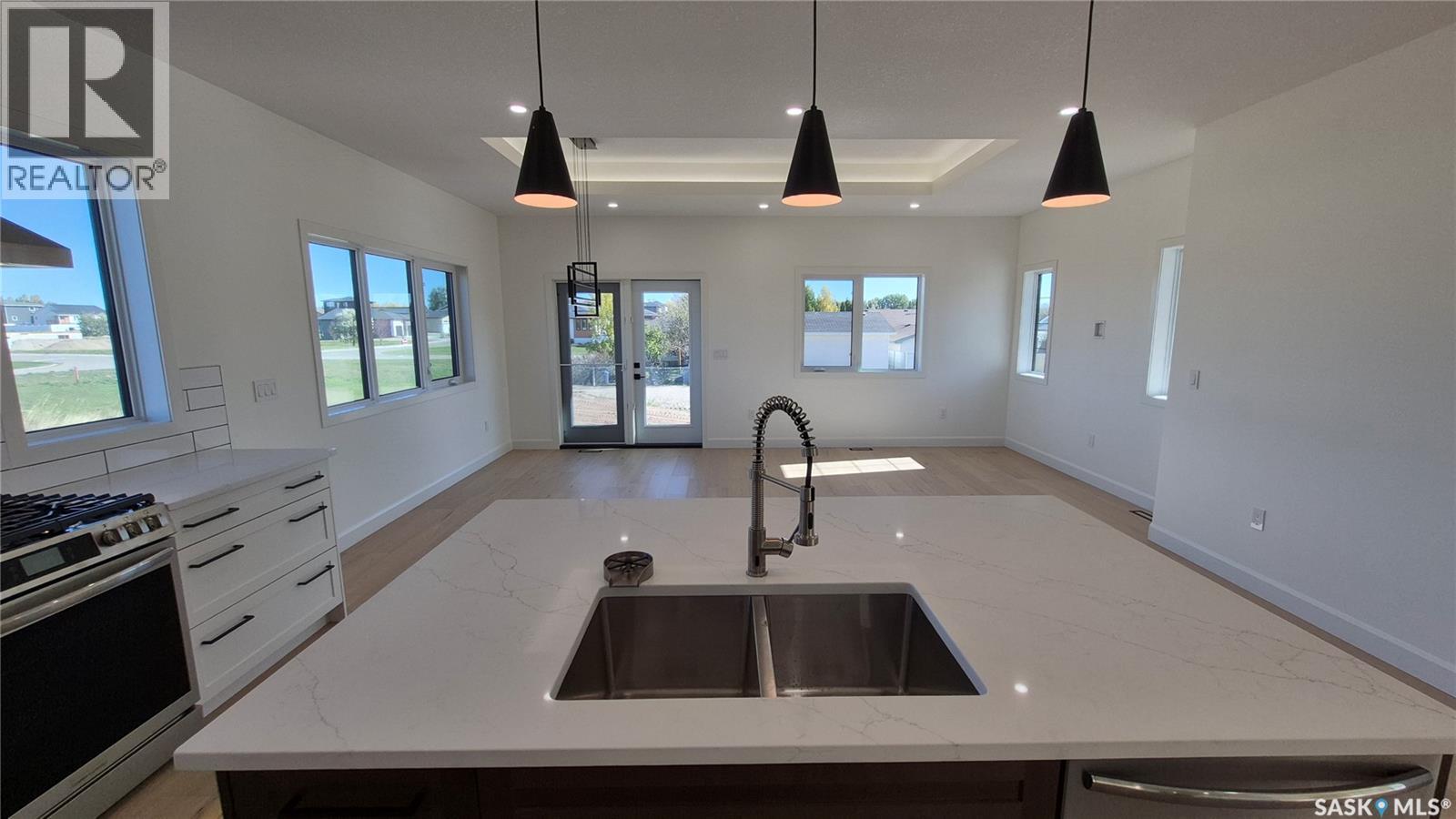 5 Aaron COURT, Pilot Butte — photo 17