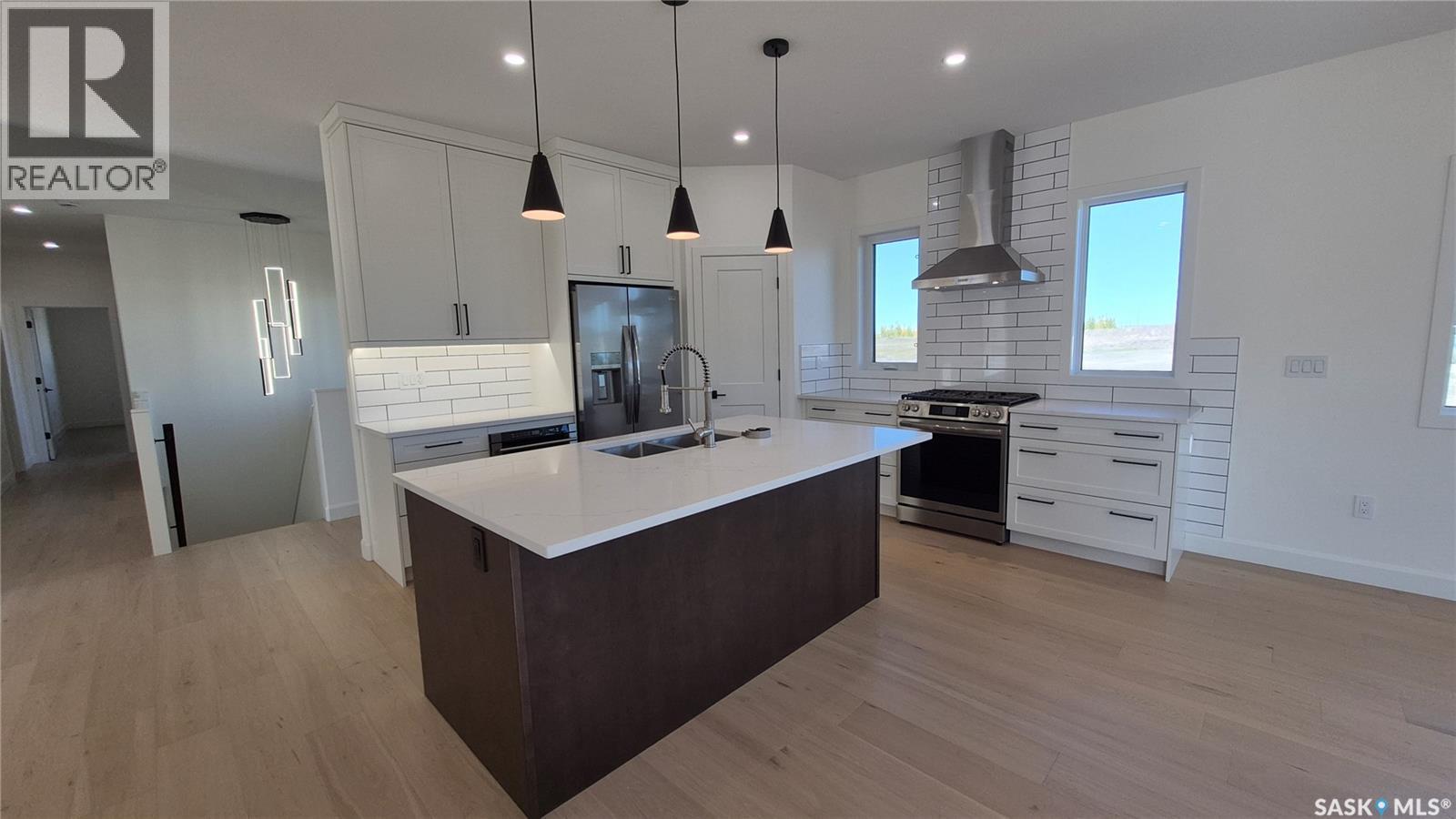 5 Aaron COURT, Pilot Butte — photo 8
