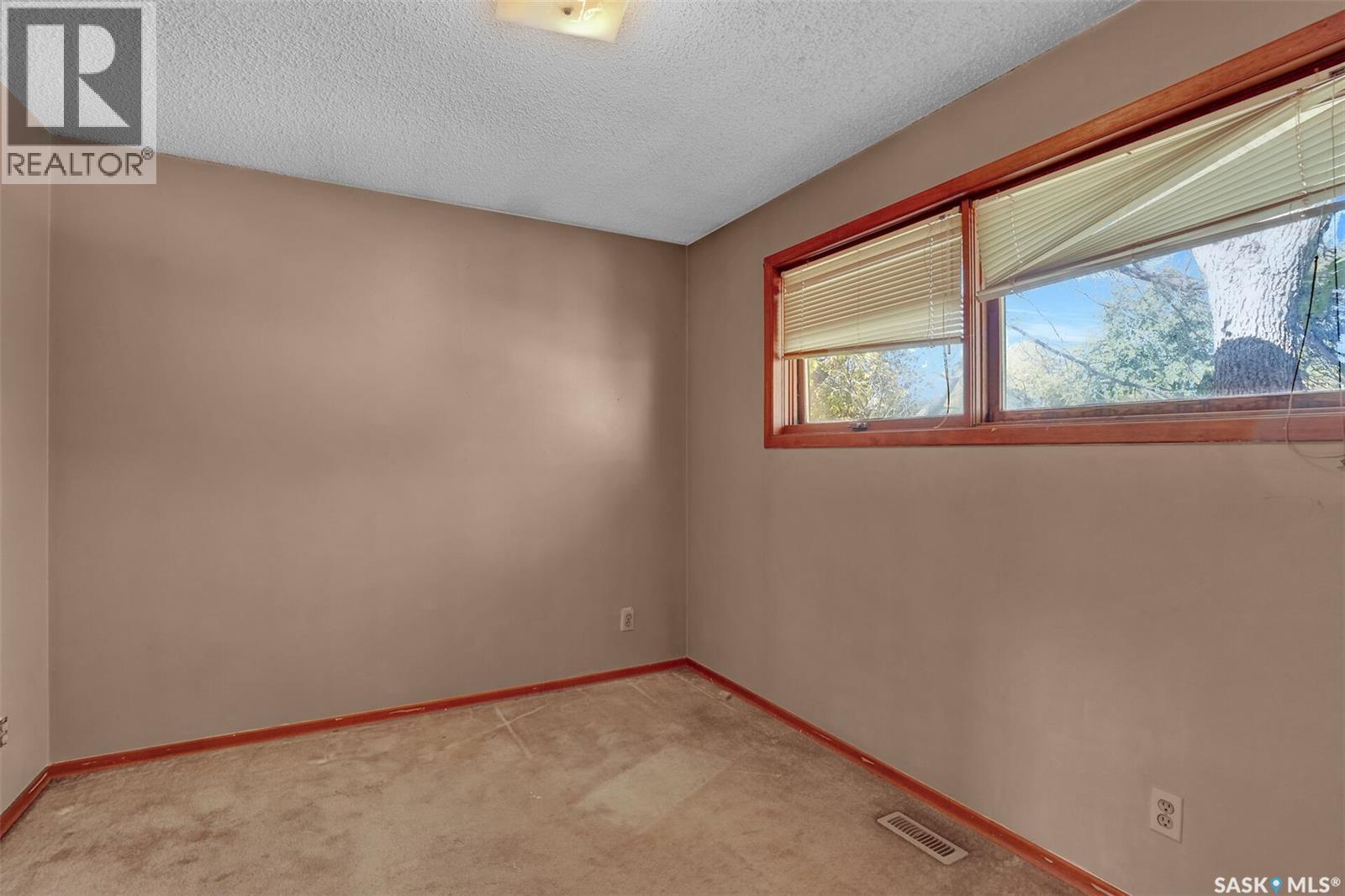 98 Alport CRESCENT - 29