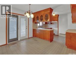 Den - 98 Alport Crescent, Regina, SK S4R7Y6 Photo 10