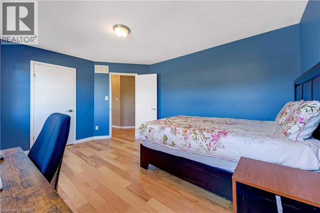 320 Brandenburg Place — photo 24