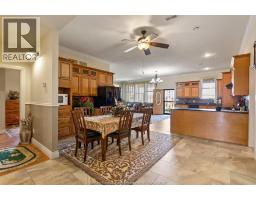 Living room/Fireplace - 8541 North Sideroad, Amherstburg, ON N0R1J0 Photo 11