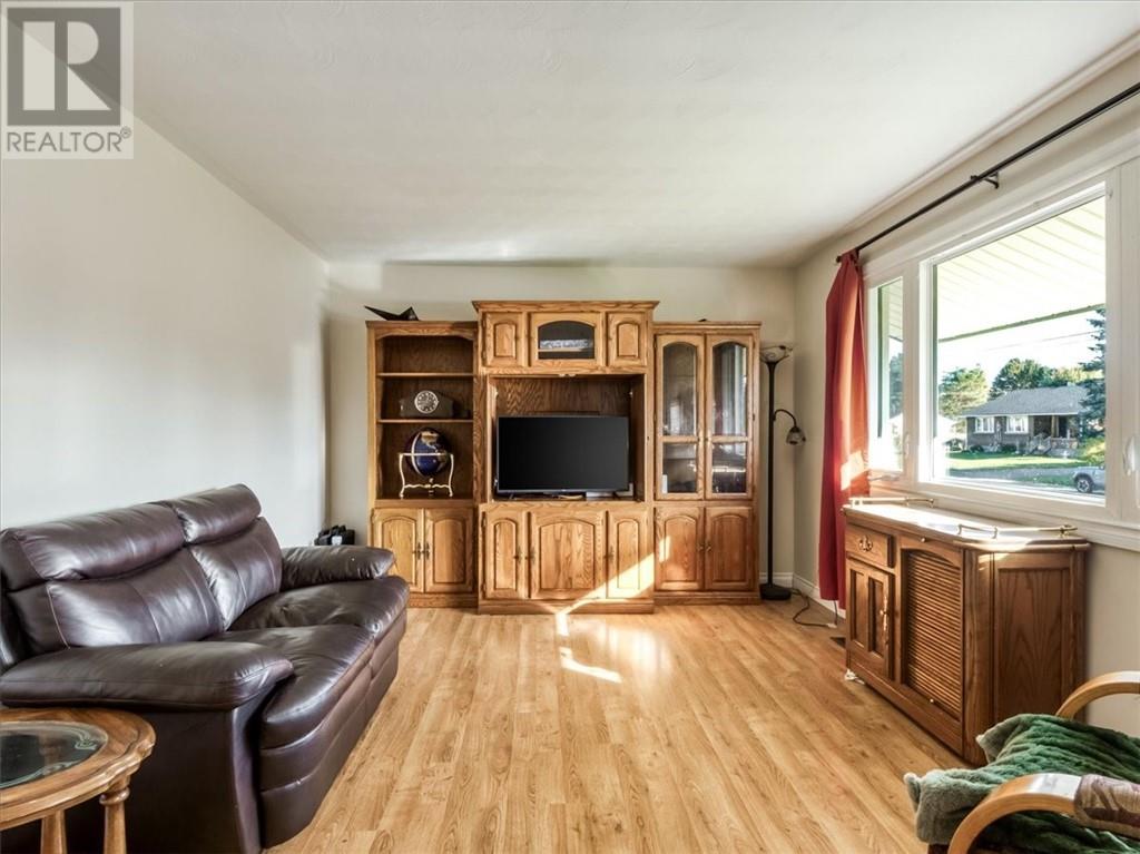 3141 Percy Avenue - Image 16