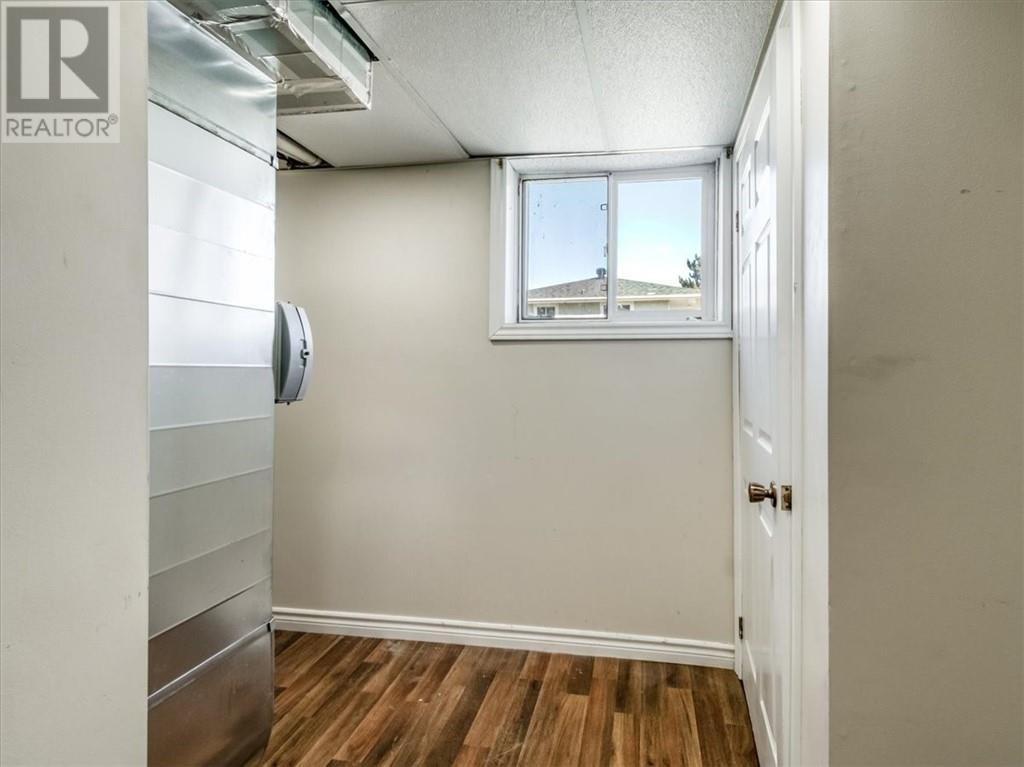 3141 Percy Avenue - 34