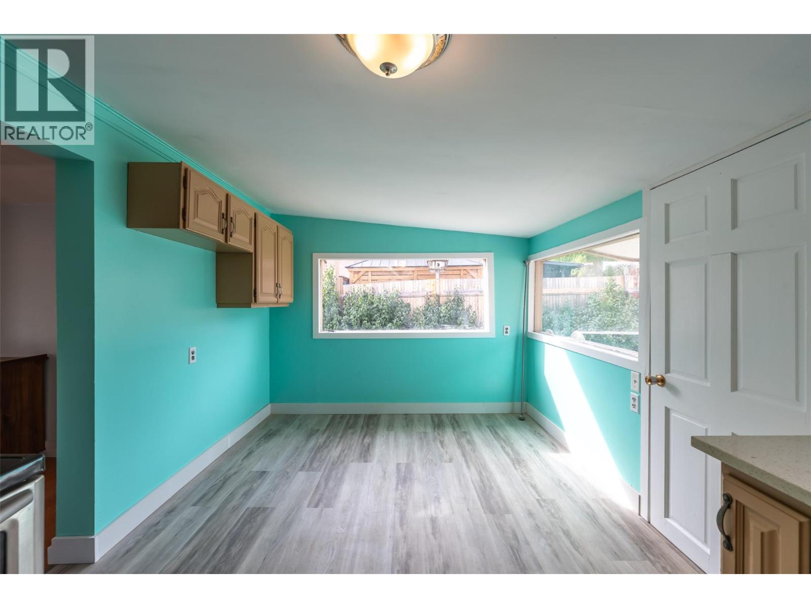 5814 Main Street - 12