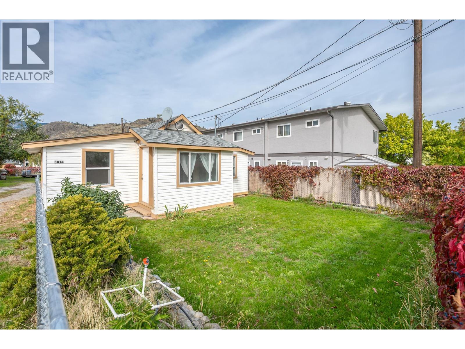 5814 Main Street - 4