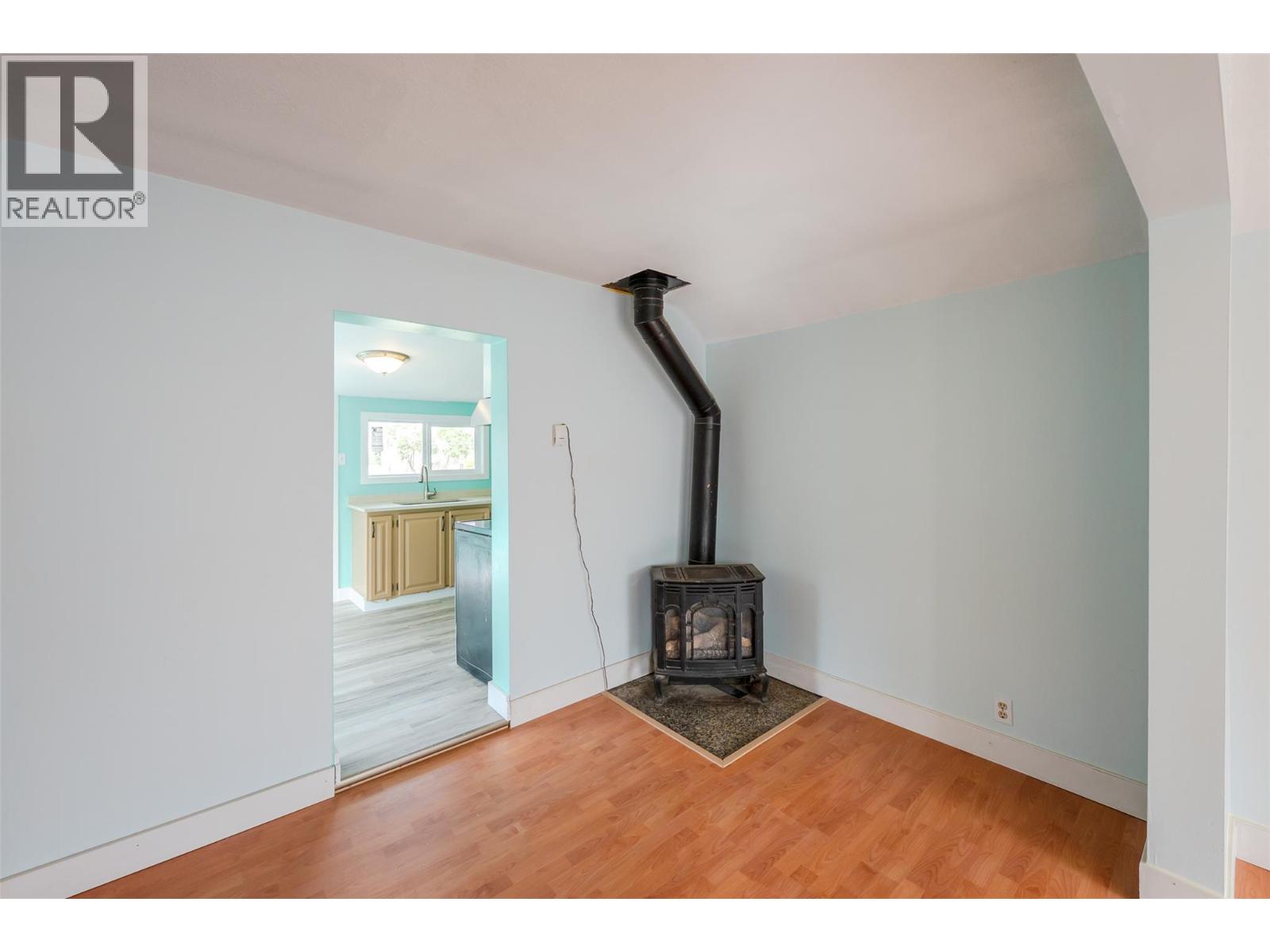 5814 Main Street - 19