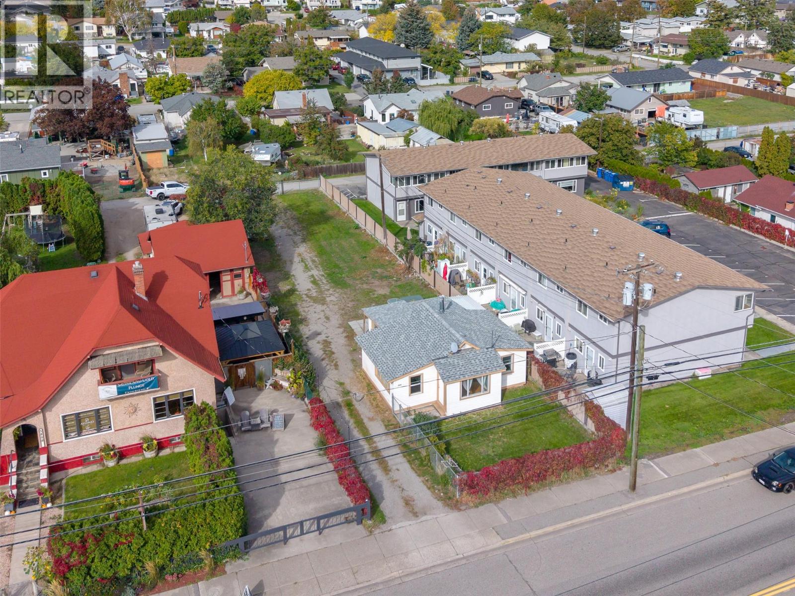 5814 Main Street - 54