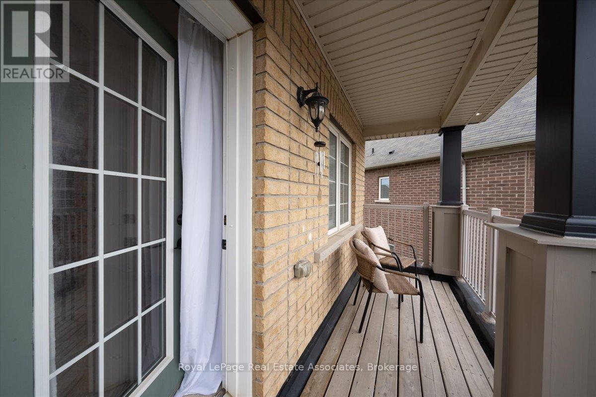 1469 Haws Crescent — photo 26