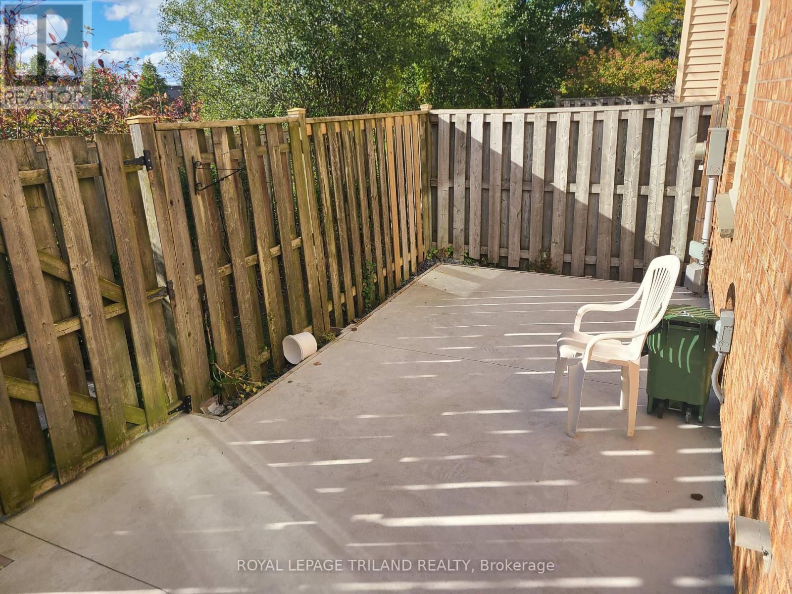 308 Conway Drive — photo 2