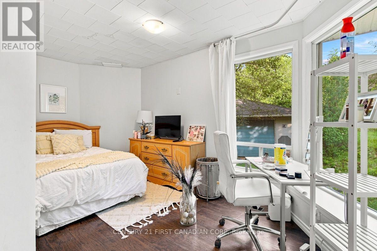 117 EMPRESS AVENUE - 24