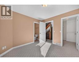 2, 3421 5 Avenue NW - photo 15