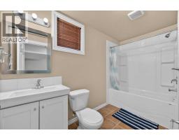 2, 3421 5 Avenue NW - photo 24