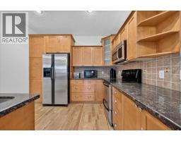 2, 3421 5 Avenue NW - photo 11