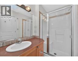 2, 3421 5 Avenue NW - photo 14