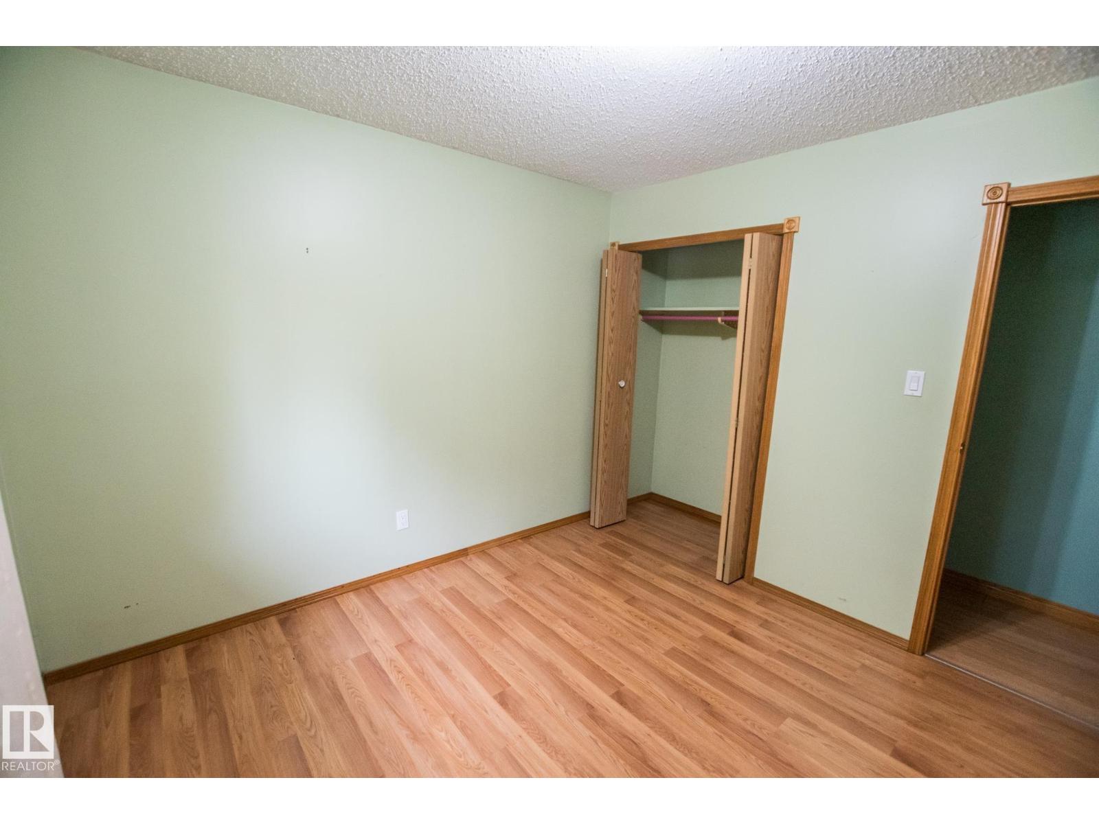 4524 41A ST - Image 16