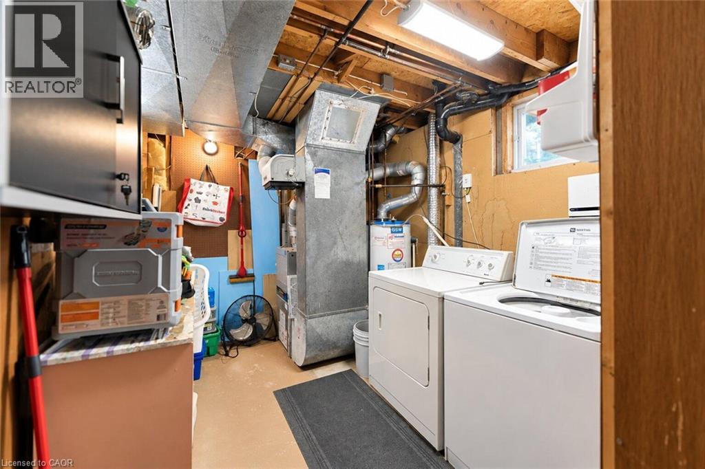 6 SANDRA Crescent - 23