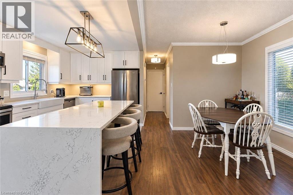 6 SANDRA Crescent - Image 8