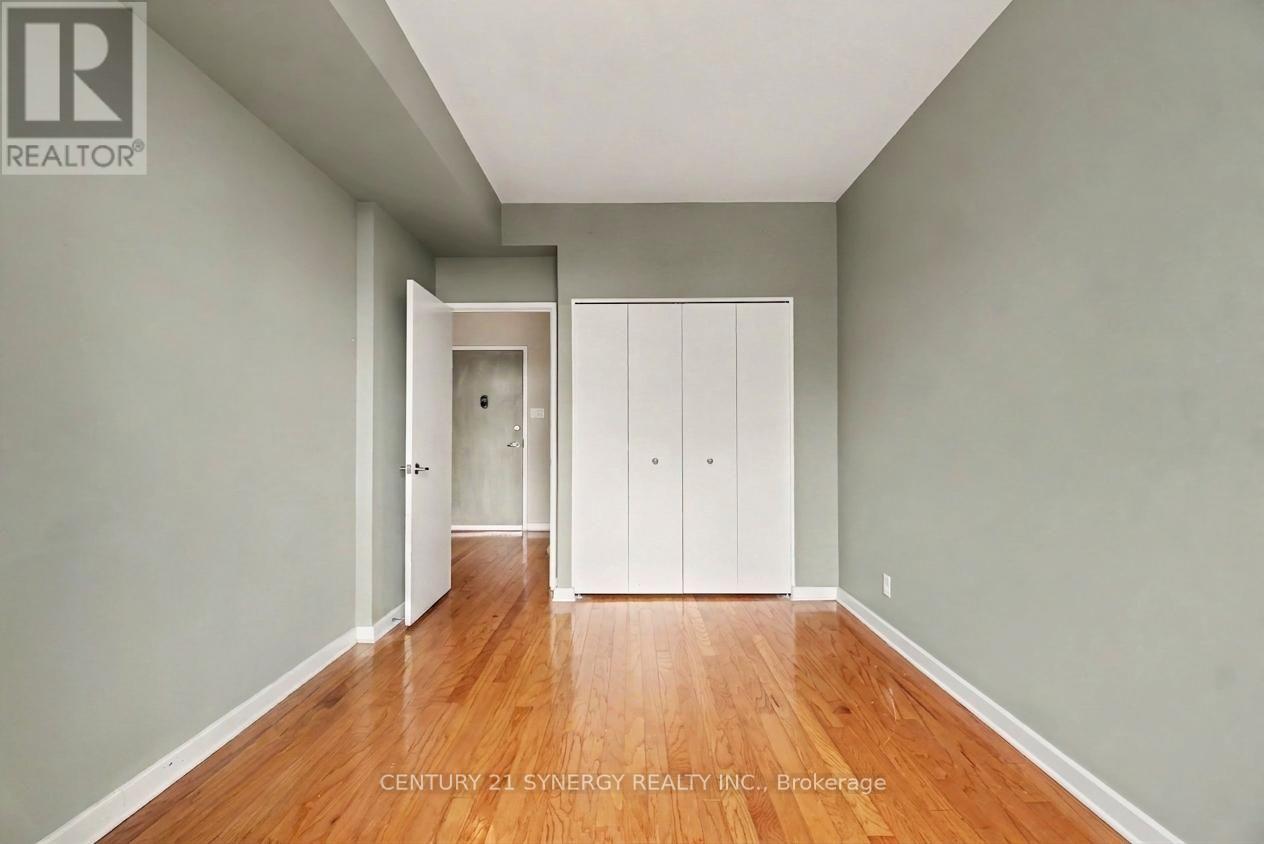#PH4 150 CAROLINE AVENUE - Image 17