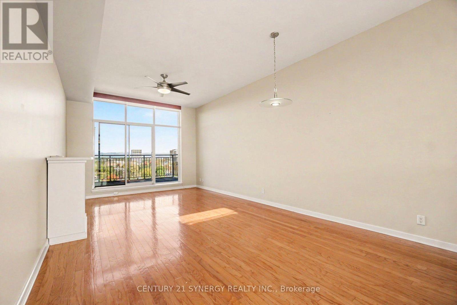 #PH4 150 CAROLINE AVENUE - Image 22