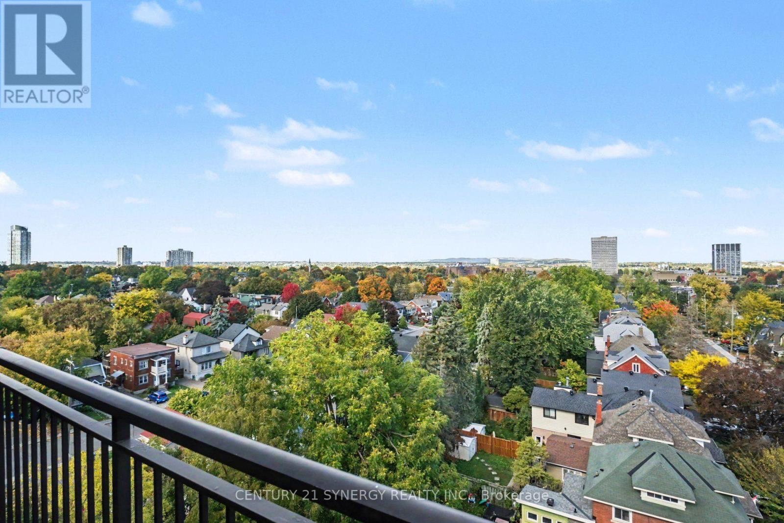 #PH4 150 CAROLINE AVENUE - Image 32