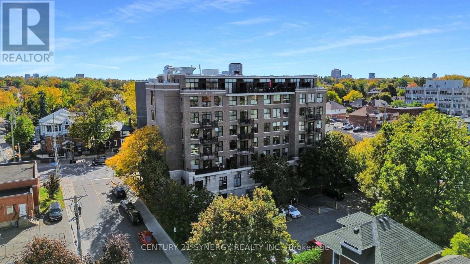 #PH4 150 CAROLINE AVENUE - Image 38