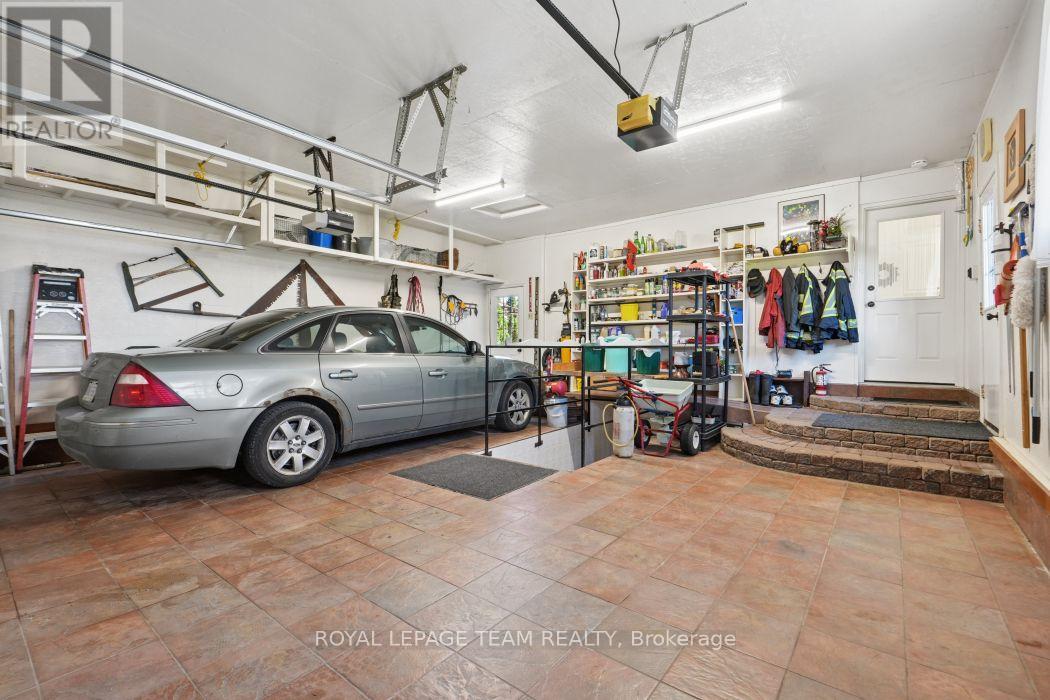 5050 MOWATVIEW COURT - Image 30
