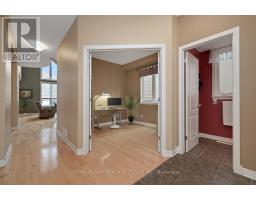Kitchen - 422 Claridge Drive, Ottawa, ON K2J4Z6 Photo 6