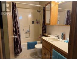 255 London Drive, Thunder Bay, ON P7A7Z6 Photo 15