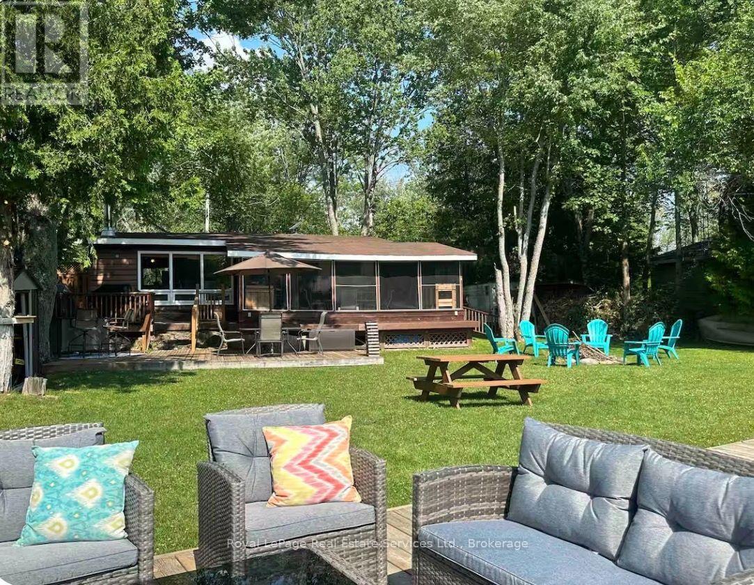 166 MOORINGS DRIVE - 1