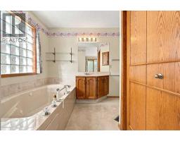 51 Edgebrook Circle Nw, Calgary, AB T3A5A4 Photo 26