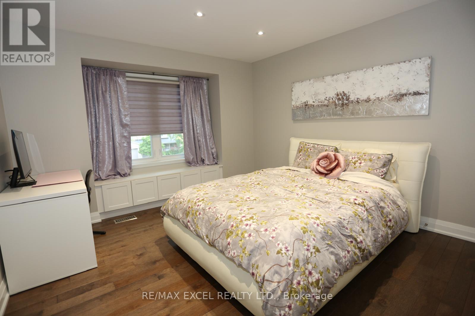 16 Aldenham Crescent, Toronto, ON photo 14