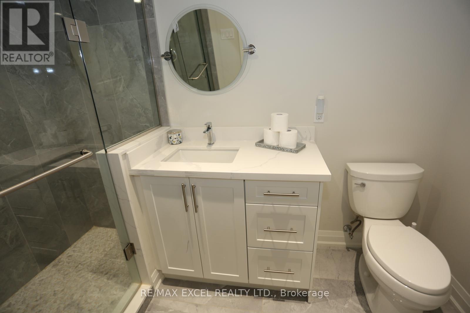 16 Aldenham Crescent, Toronto, ON photo 20