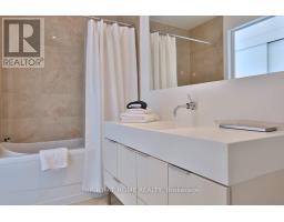 1903 - 110 Charles Street E, Toronto, ON M4Y1T5 Photo 17