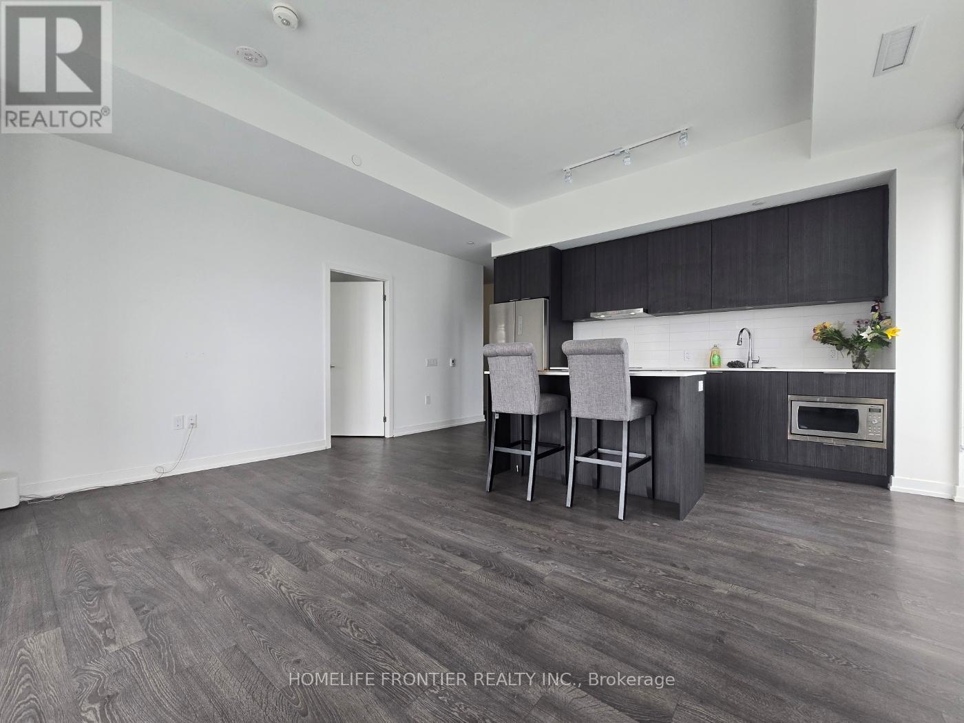 1111 - 7 GOLDEN LION HEIGHTS, Toronto (Newtonbrook East) — photo 4