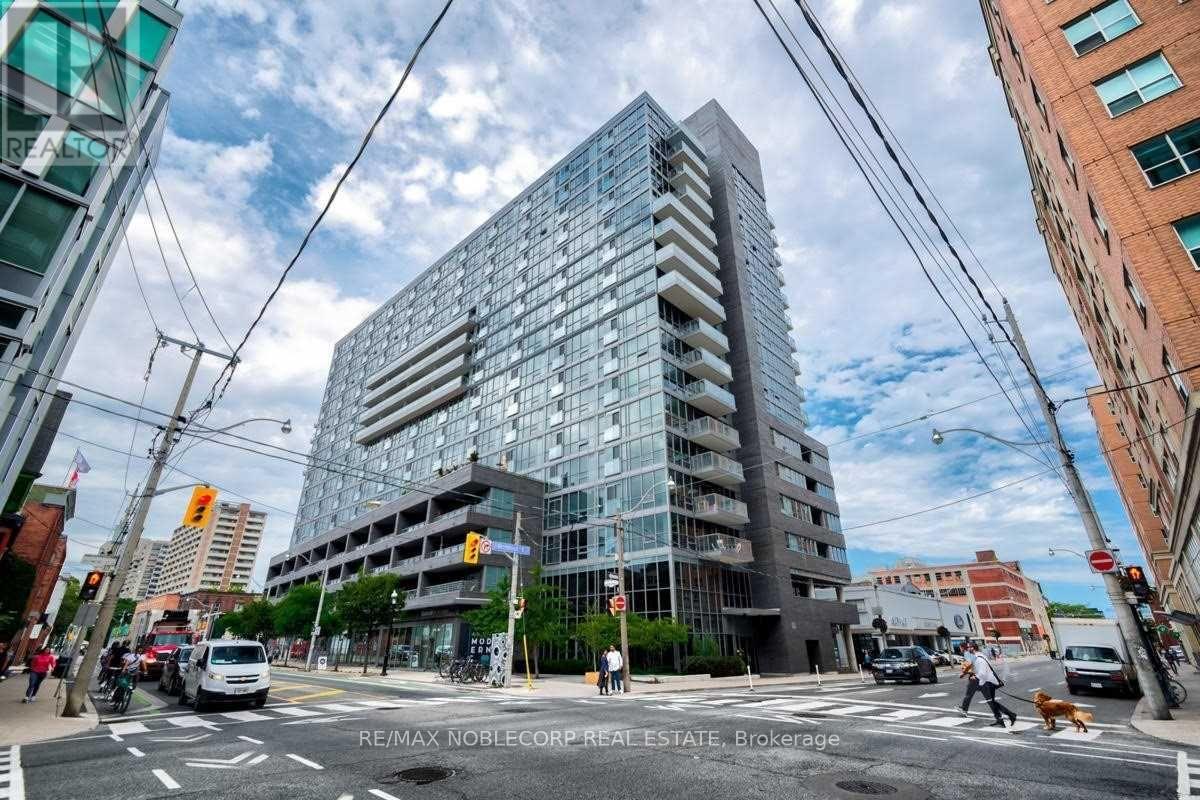 709 - 320 RICHMOND STREET E