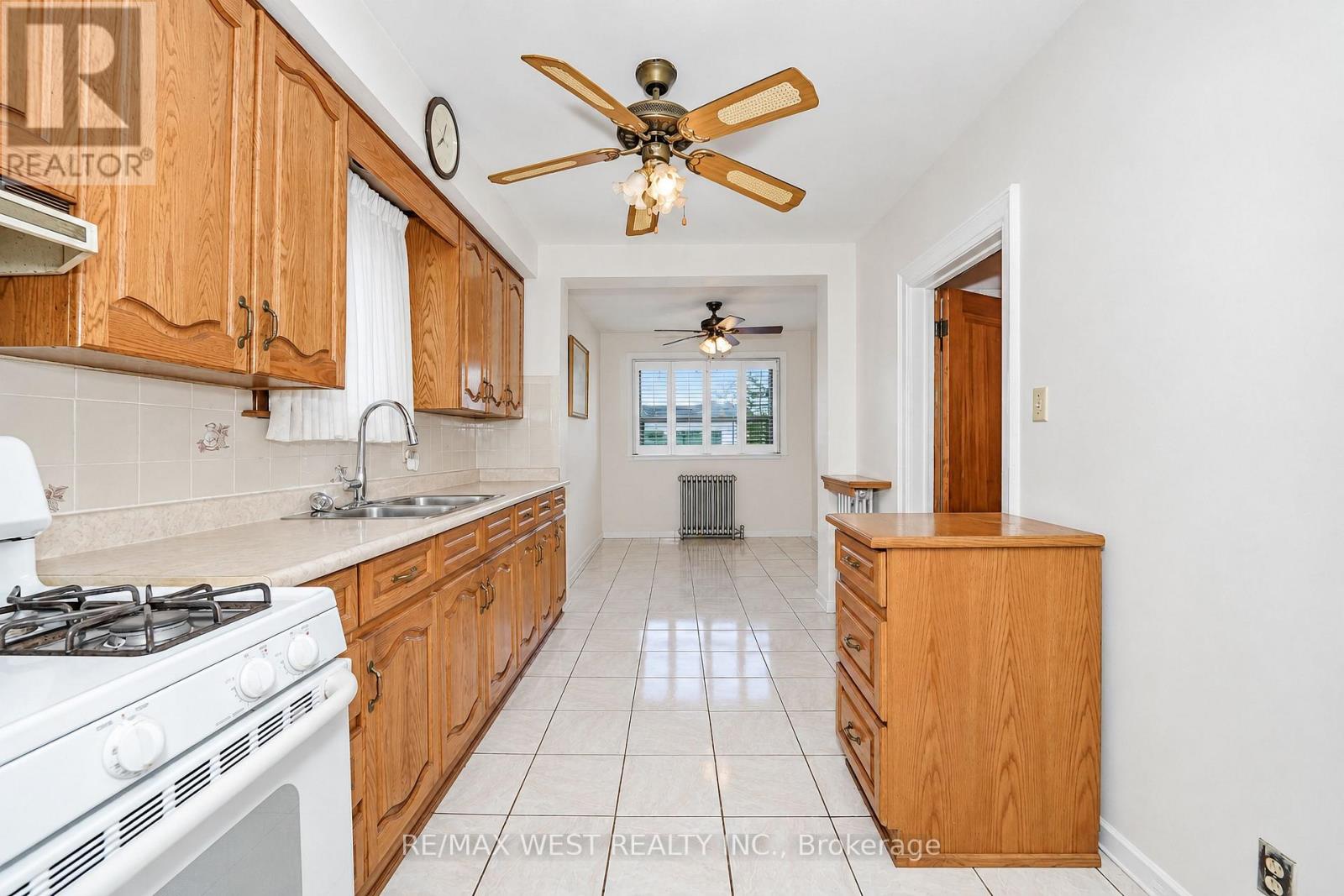 348 Glenholme Avenue, Toronto, ON photo 5