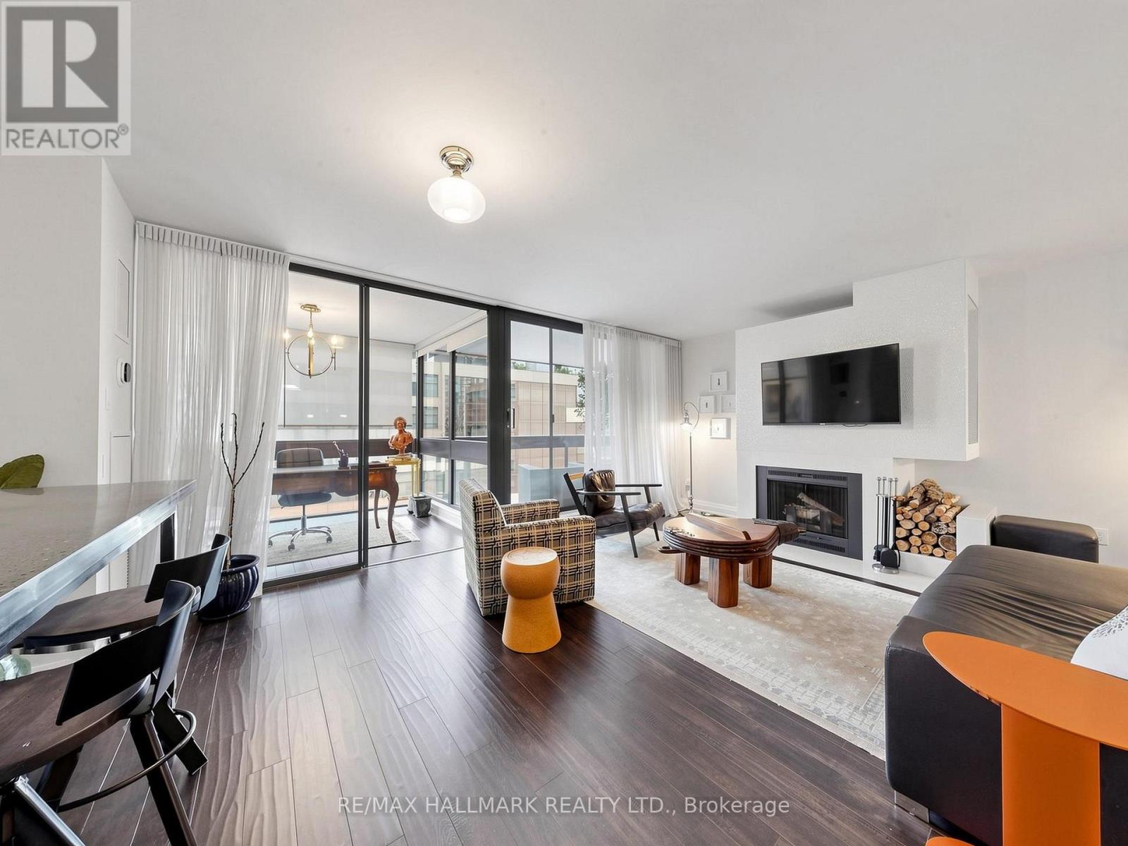 1405- 15 Mcmurrich Street, Toronto, ON photo 10